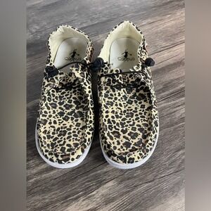 Corkys Kayak Leopard Print Loafers Canvas Slip On Boat Shoes Animal Print Tan